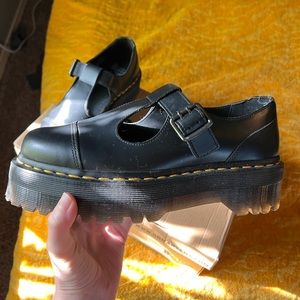 Dr. Martens Bethan Platform Mary Jane / Oxford Shoe size 9
